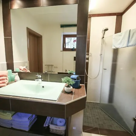 Estel Apartment *